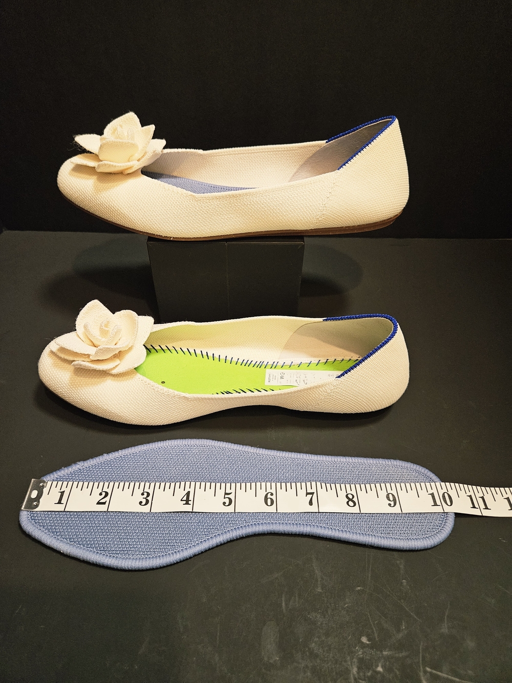 Rothy’s The Point Bloom Ecru Cream 3D Floral Washable Flats Size 9 RUNS SMALL - Picture 11 of 15